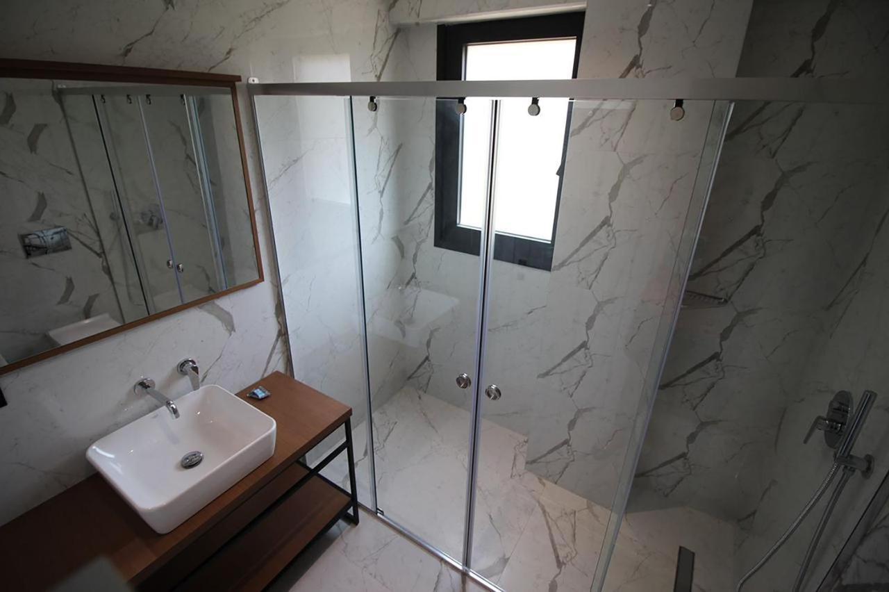 "The View" Luxury Apartments Sarande Exterior photo