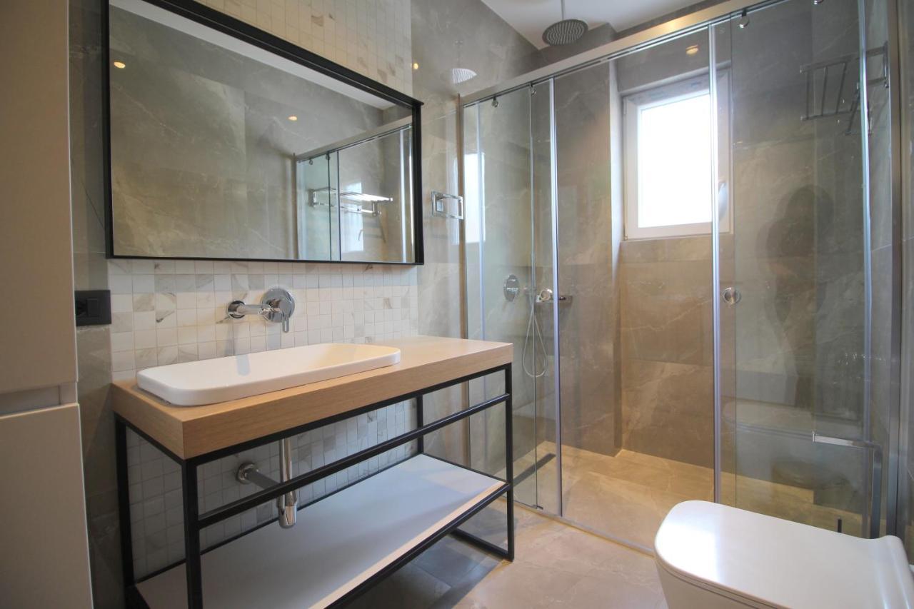 "The View" Luxury Apartments Sarande Exterior photo