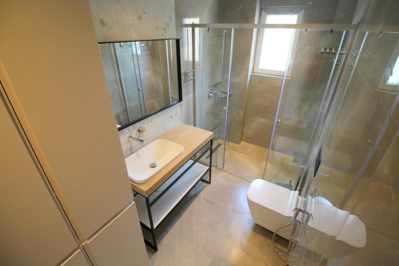 "The View" Luxury Apartments Sarande Exterior photo