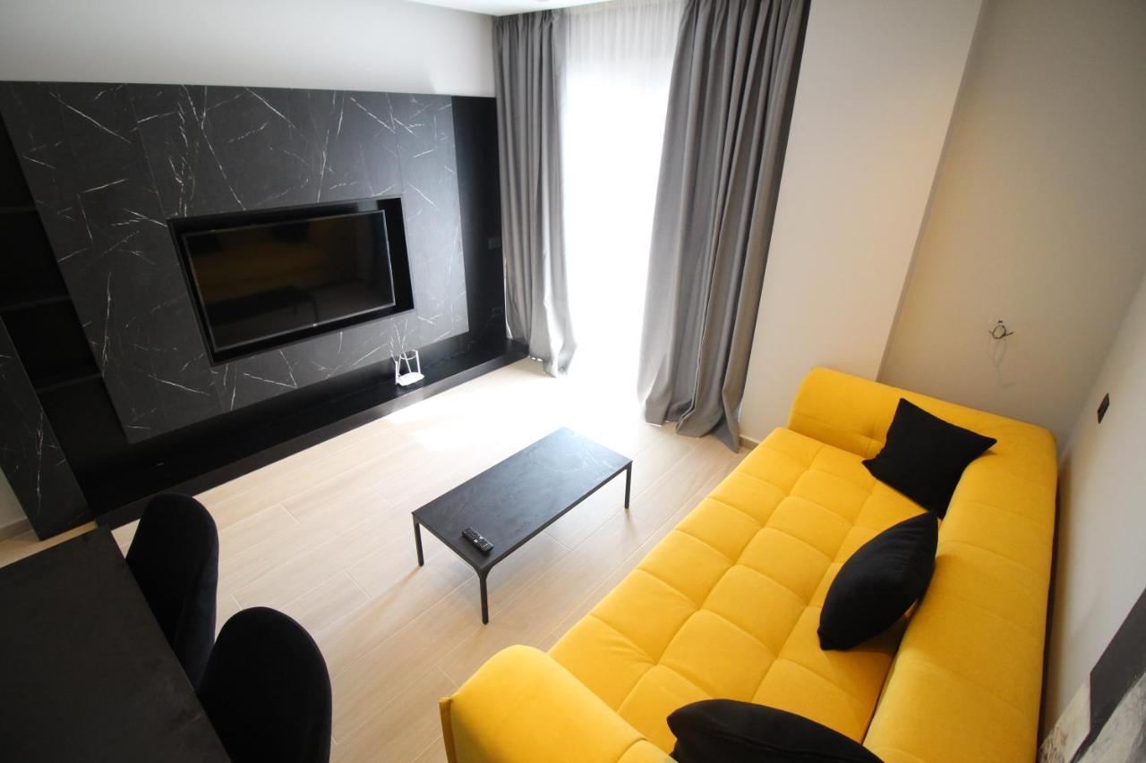 "The View" Luxury Apartments Sarande Exterior photo