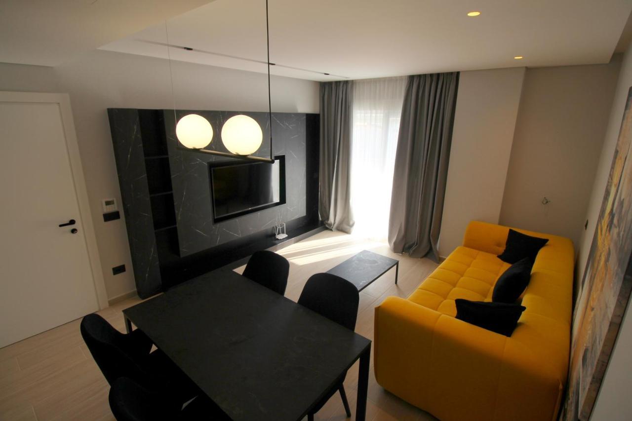 "The View" Luxury Apartments Sarande Exterior photo